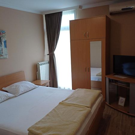Hotel Marina Oasa Grocka Екстериор снимка